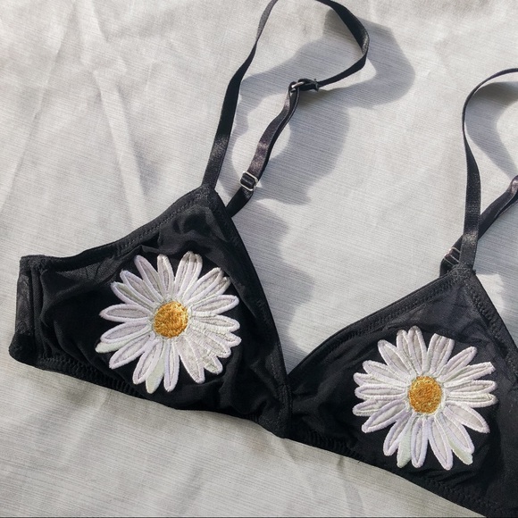 Urban Outfitters Other - Urban Outfitters Daisy Bralette